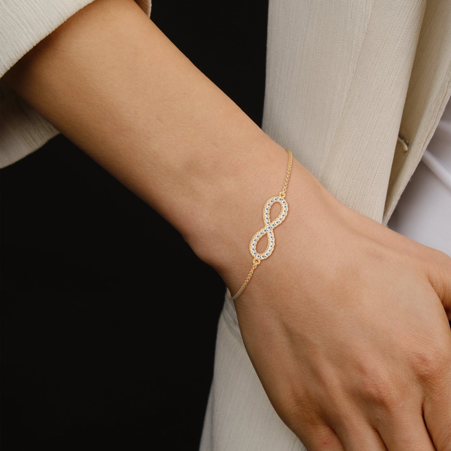 Elegant Round Lab-Grown Diamond Gold Infinity Bracelet | 0.38 CTW